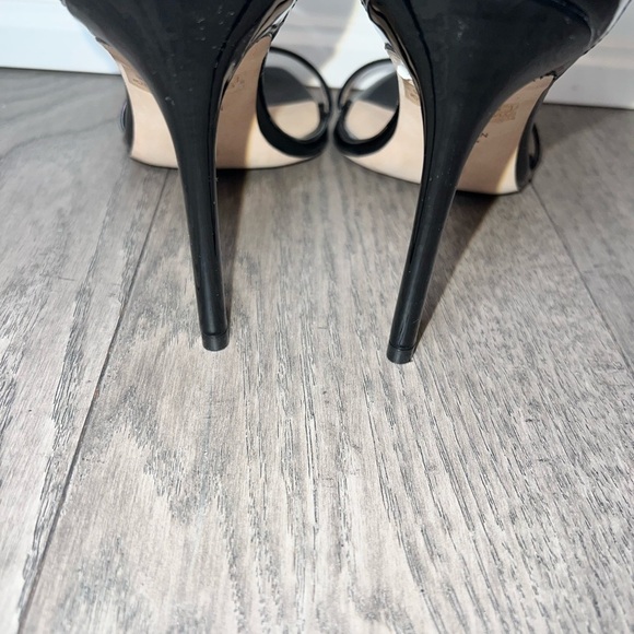 Stuart Weitzman Nudistcurve Black Patent Heels - Picture 6 of 8